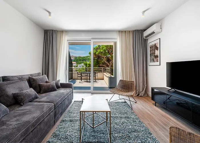 Solitudo Rose Apartment